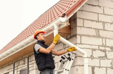 Pose et remplacement de gouttières à Ballersdorf